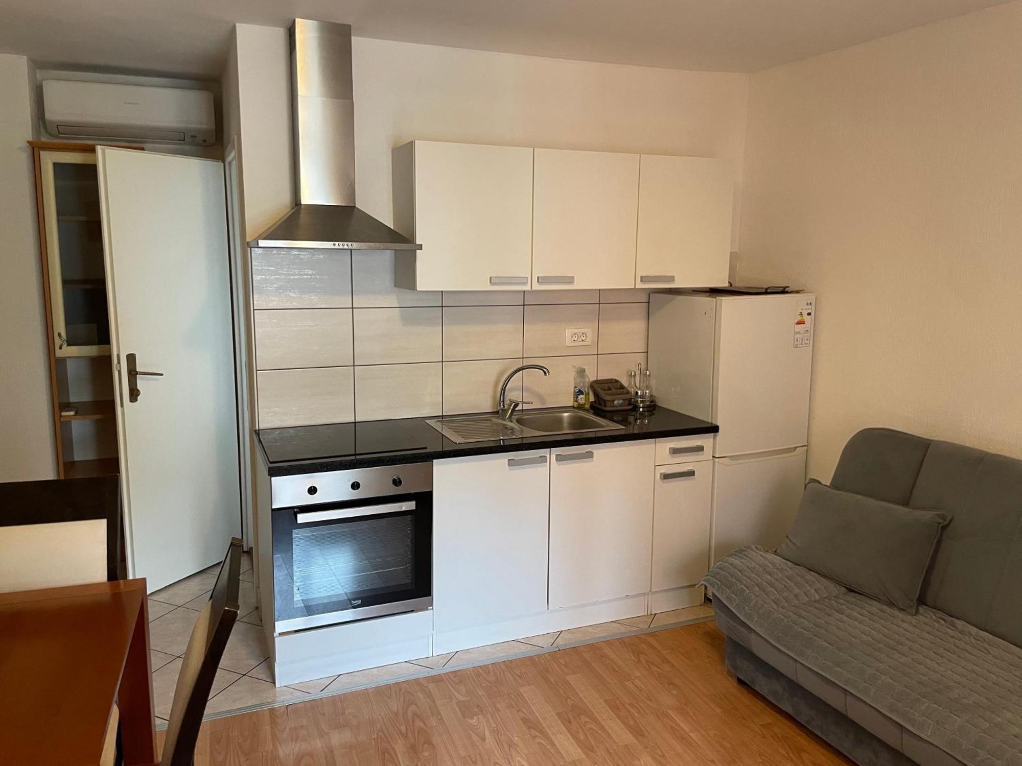 Apartmaji Sara, Izola - Isola エクステリア 写真